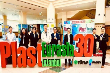 Plasteurasia Turchia 2021 salpa - JWELL Cavalca il vento e le onde contro la tendenza