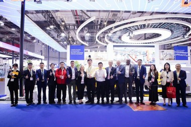 Un team, una visione | JWELL collabora a livello globale per inaugurare una nuova era di cooperazione industriale